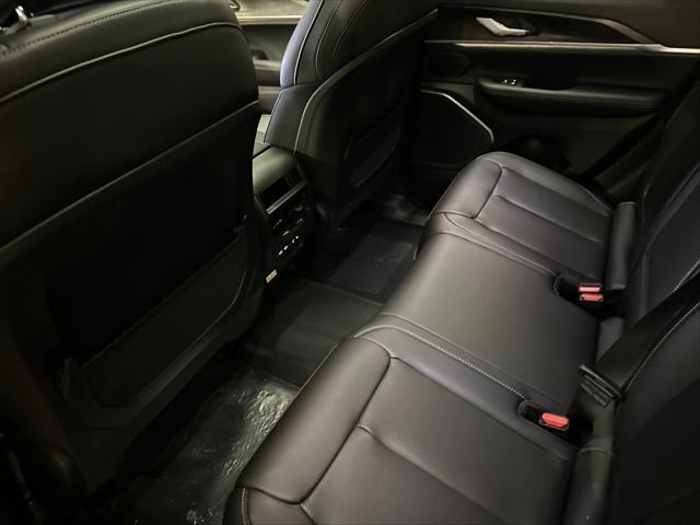 2026 Jeep Grand Cherokee Limited 4x2