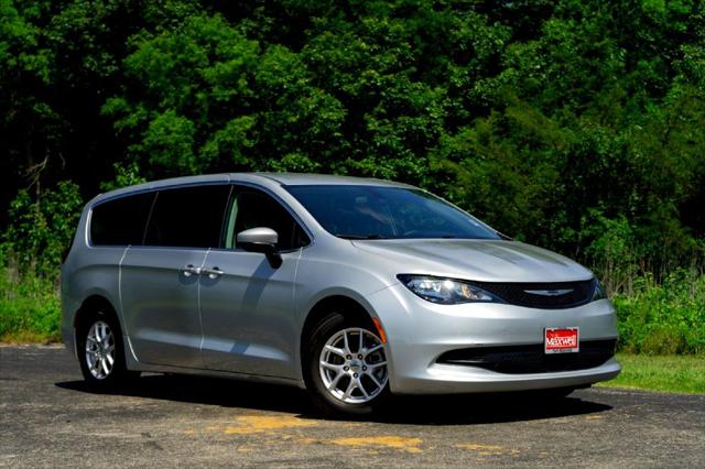 2022 Chrysler Voyager LX for sale in Taylor, TX