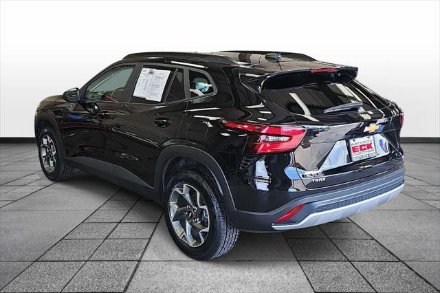 2025 Chevrolet Trax FWD LT