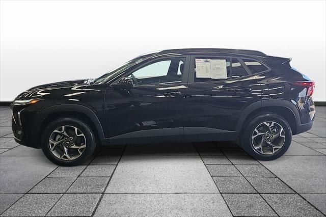 2025 Chevrolet Trax FWD LT