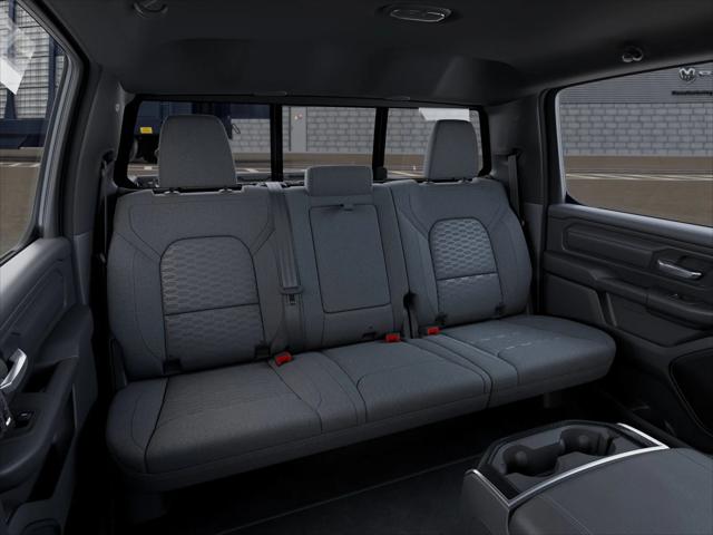 2026 RAM 1500 RAM 1500 EXPRESS CREW CAB 4X4 57 BOX