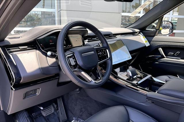 2026 Land Rover Range Rover Sport P360 SE