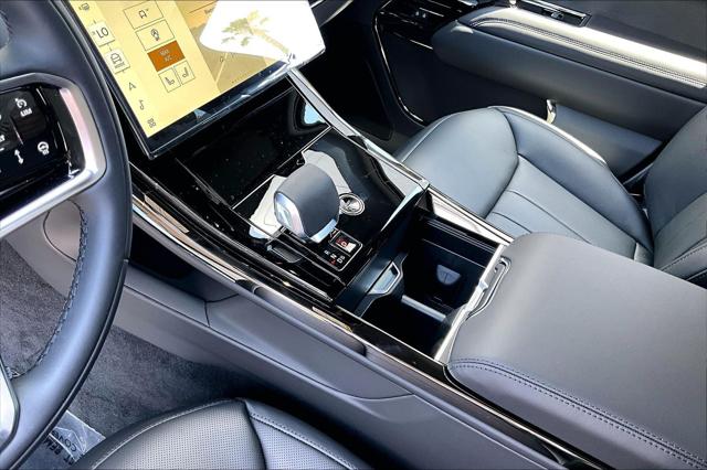 2026 Land Rover Range Rover Sport P360 SE