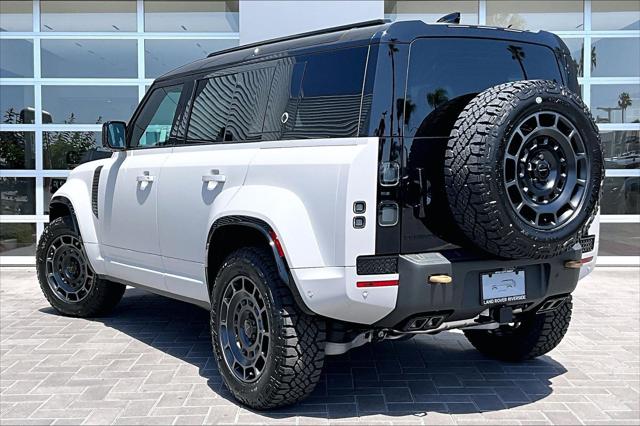 2026 Land Rover Defender P635 OCTA