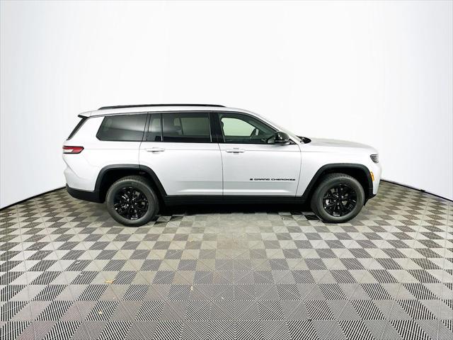 2026 Jeep Grand Cherokee L Altitude 4x4
