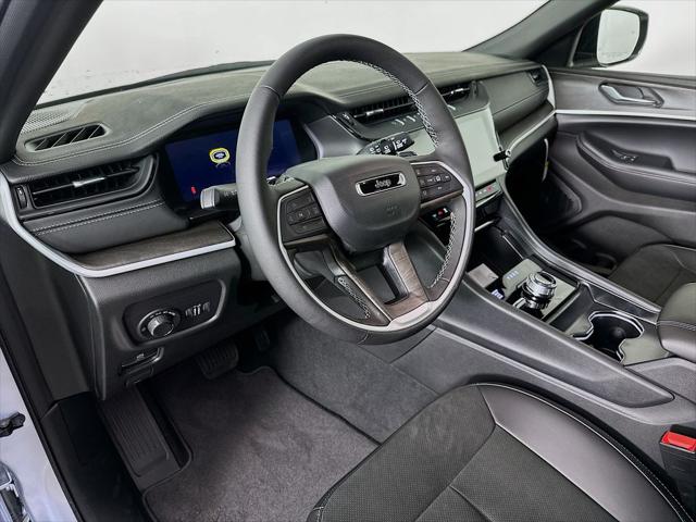 2026 Jeep Grand Cherokee L Altitude 4x4
