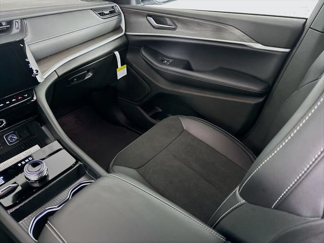 2026 Jeep Grand Cherokee L Altitude 4x4