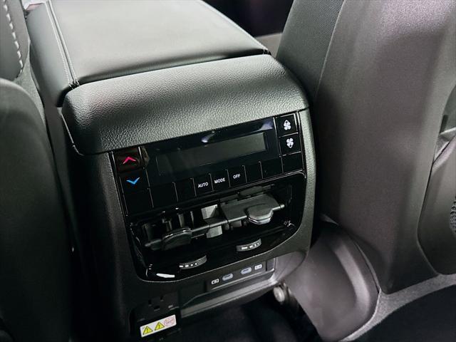 2026 Jeep Grand Cherokee L Altitude 4x4