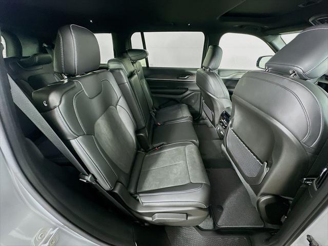 2026 Jeep Grand Cherokee L Altitude 4x4