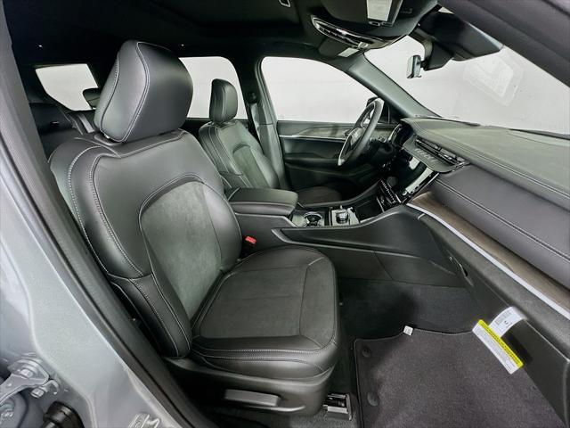 2026 Jeep Grand Cherokee L Altitude 4x4