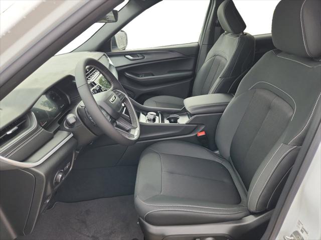 2026 Jeep Grand Cherokee L Altitude 4x2