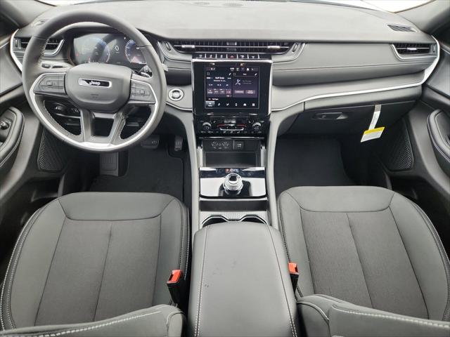 2026 Jeep Grand Cherokee L Altitude 4x2