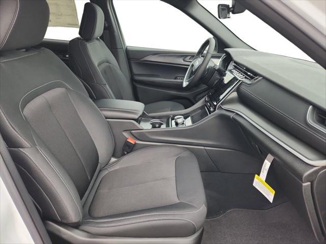 2026 Jeep Grand Cherokee L Altitude 4x2