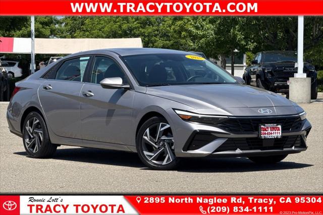 2025 Hyundai Elantra 2.0 SEL Convenience IVT's photo