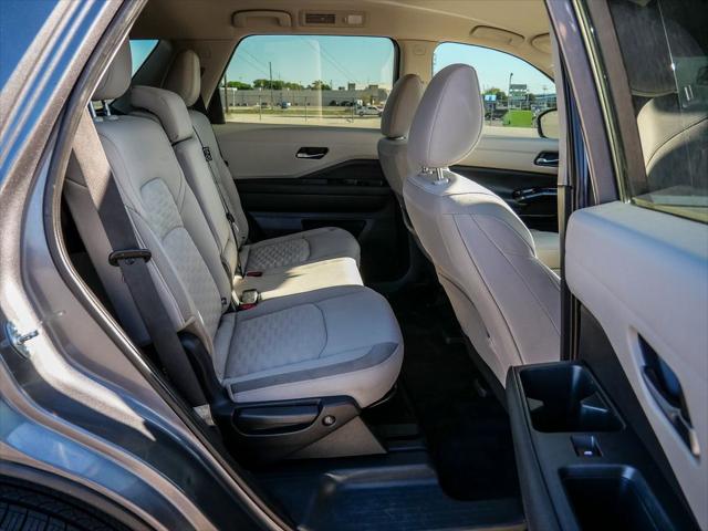 2022 Nissan Pathfinder SV 2WD