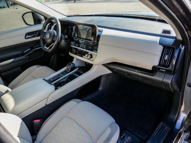 2022 Nissan Pathfinder SV 2WD