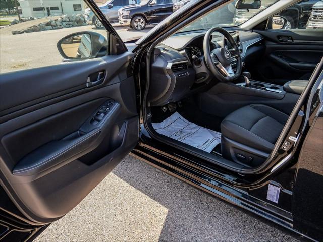 2026 Nissan Altima SV FWD