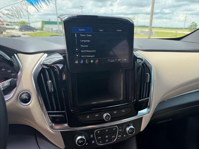 2023 Chevrolet Traverse AWD LT Cloth