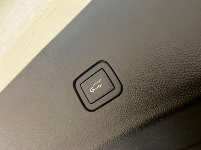 2023 Chevrolet Traverse AWD LT Cloth