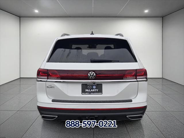 2026 Volkswagen Atlas SE with Technology