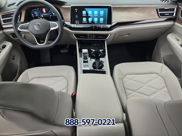 2026 Volkswagen Atlas SE with Technology
