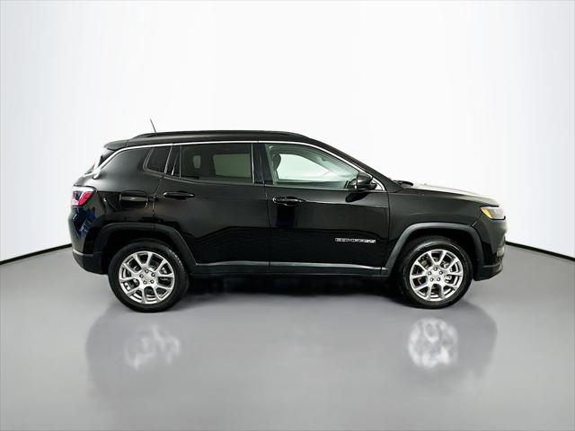 2022 Jeep Compass Latitude Lux 4x4