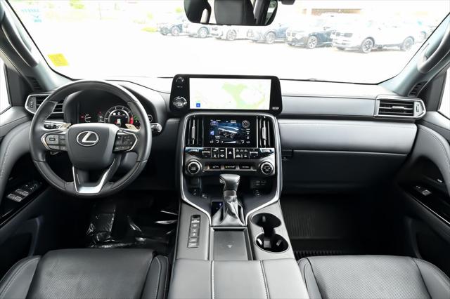 2024 Lexus LX Luxury
