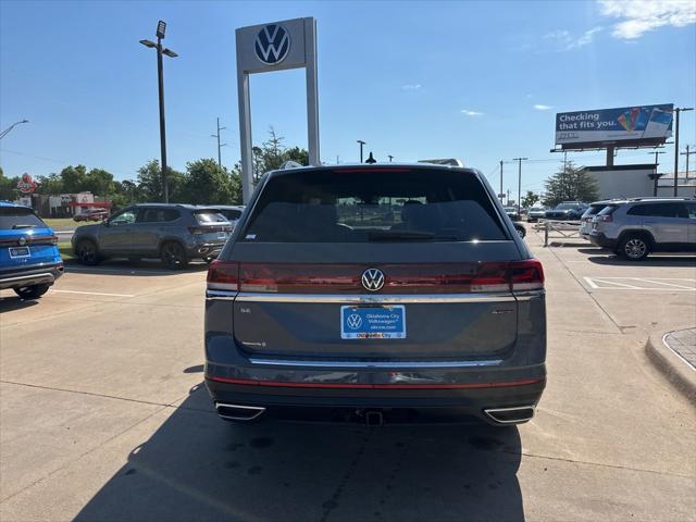 2026 Volkswagen Atlas SE with Technology