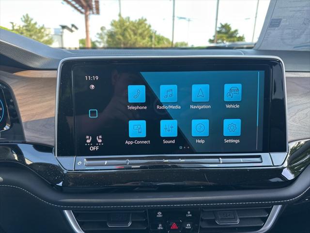2026 Volkswagen Atlas SE with Technology