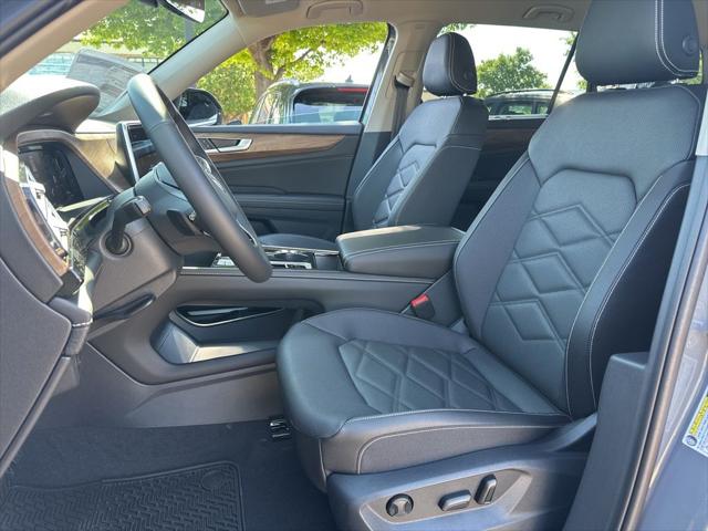 2026 Volkswagen Atlas SE with Technology