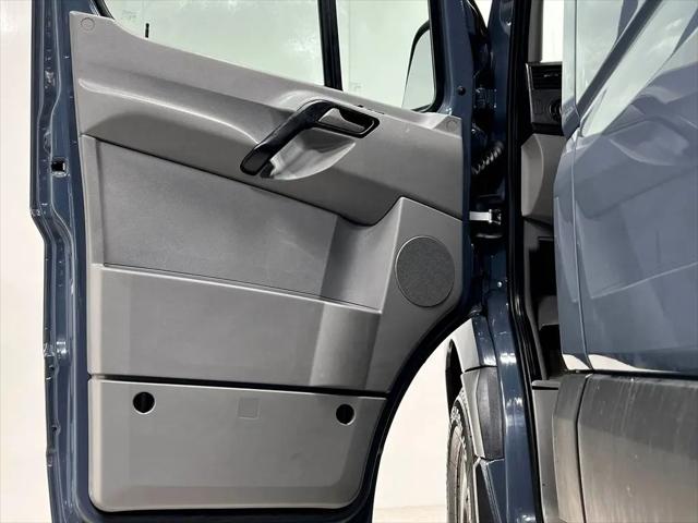 2018 Mercedes-Benz Sprinter 2500 Standard Roof V6