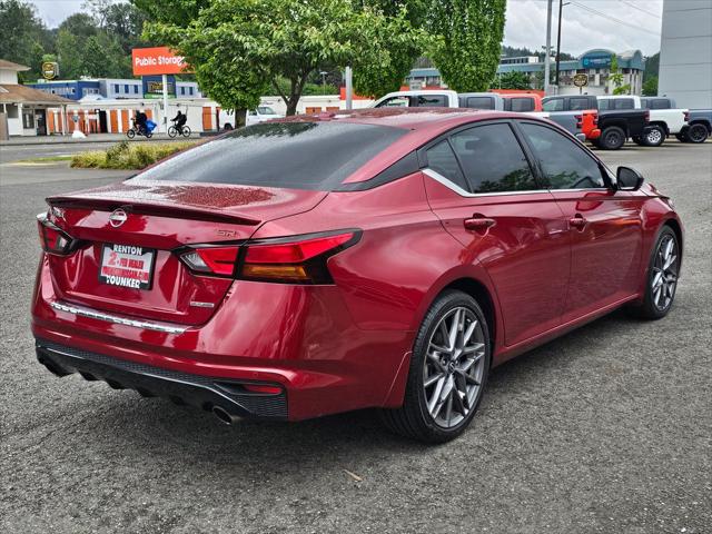 2023 Nissan Altima SR VC-Turbo FWD