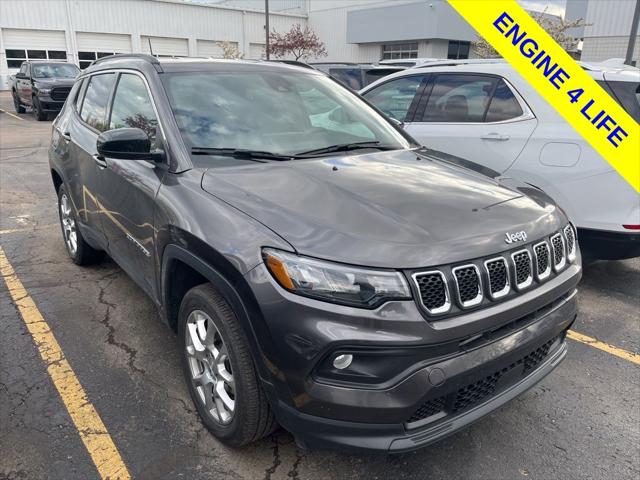 2023 Jeep Compass Latitude Lux FWD