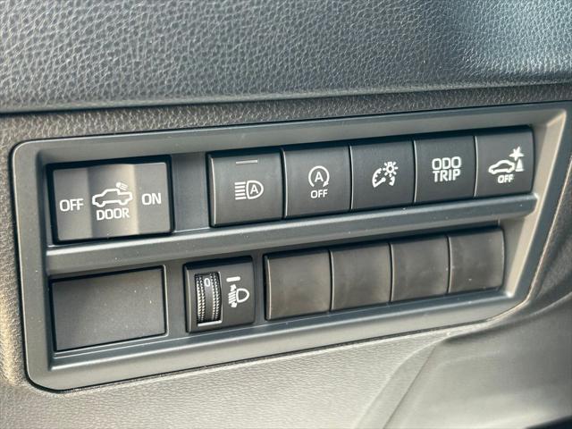 2026 Toyota Tundra SR5 CrewMax 5.5' Bed