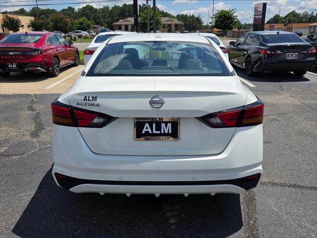 2025 Nissan Altima SV FWD