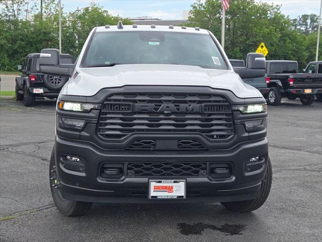 2026 RAM Ram 3500 RAM 3500 TRADESMAN CREW CAB 4X4 8 BOX