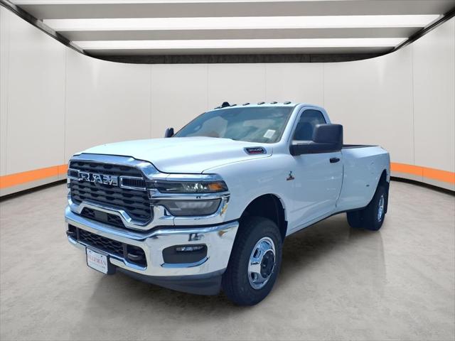 2026 RAM Ram 3500 RAM 3500 TRADESMAN REGULAR CAB 4X4 8 BOX