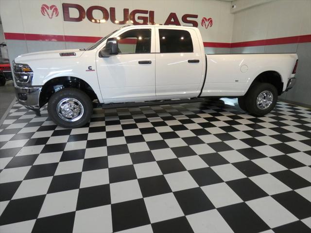 2026 RAM Ram 3500 RAM 3500 TRADESMAN CREW CAB 4X4 8 BOX