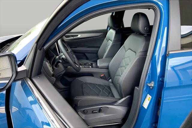 2026 Volkswagen Atlas Cross Sport SE with Technology