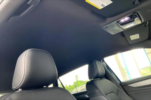 2026 Volkswagen Atlas Cross Sport SE with Technology
