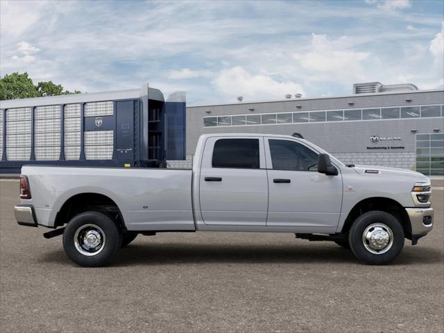 2026 Ram 3500 Tradesman Crew Cab 4x4 8 Box