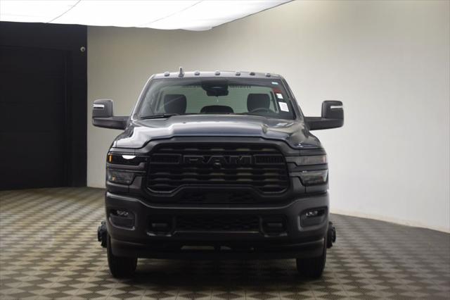 2026 RAM 3500 Chassis RAM 3500 TRADESMAN CHASSIS REGULAR CAB 4X4 60 CA