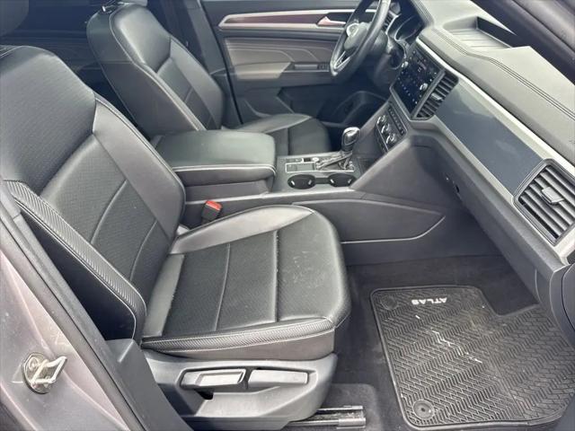 2021 Volkswagen Atlas Cross Sport 3.6L V6 SE w/Technology R-Line