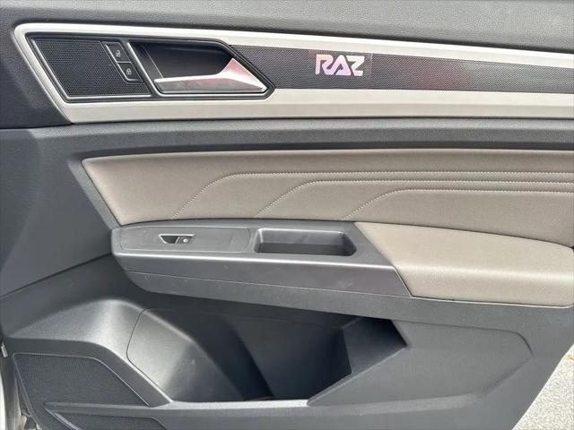 2021 Volkswagen Atlas Cross Sport 3.6L V6 SE w/Technology R-Line