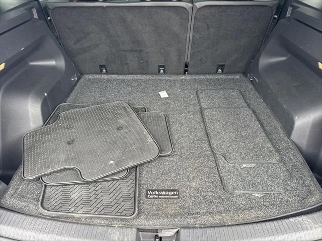2021 Volkswagen Atlas Cross Sport 3.6L V6 SE w/Technology R-Line
