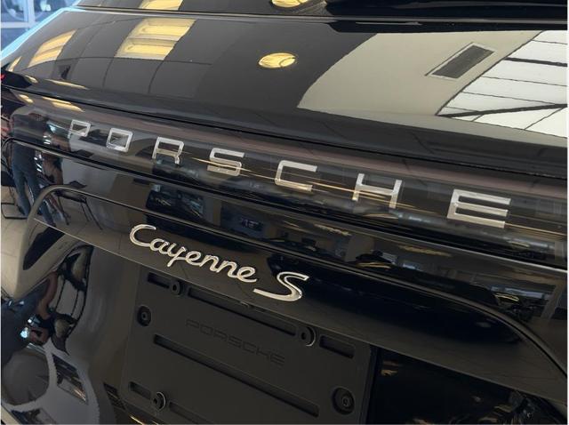 2021 Porsche Cayenne S
