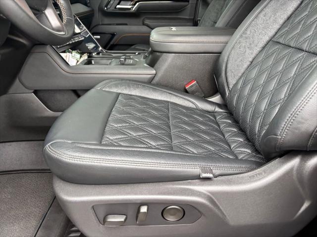 2026 GMC Sierra 2500HD Crew Cab, Standard Bed, AT4, 4WD