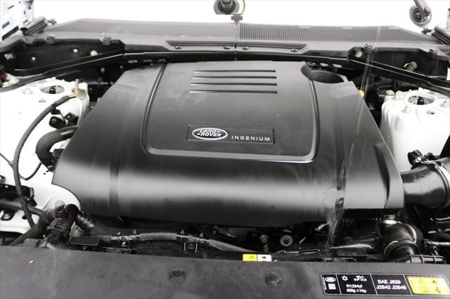 2025 Land Rover Defender 110 P300