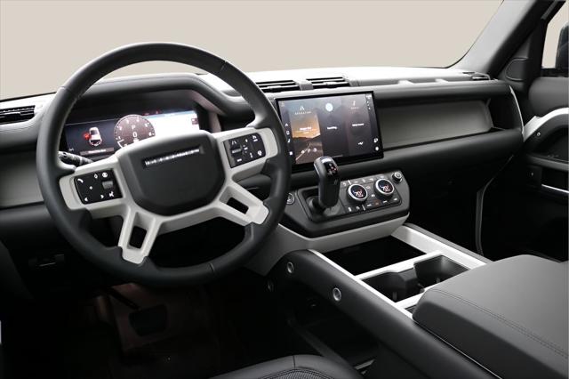 2025 Land Rover Defender 110 P300