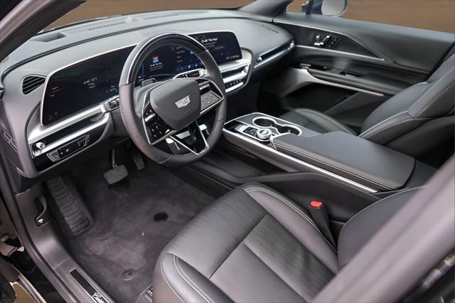 2025 Cadillac iQ Luxury 3 RWD